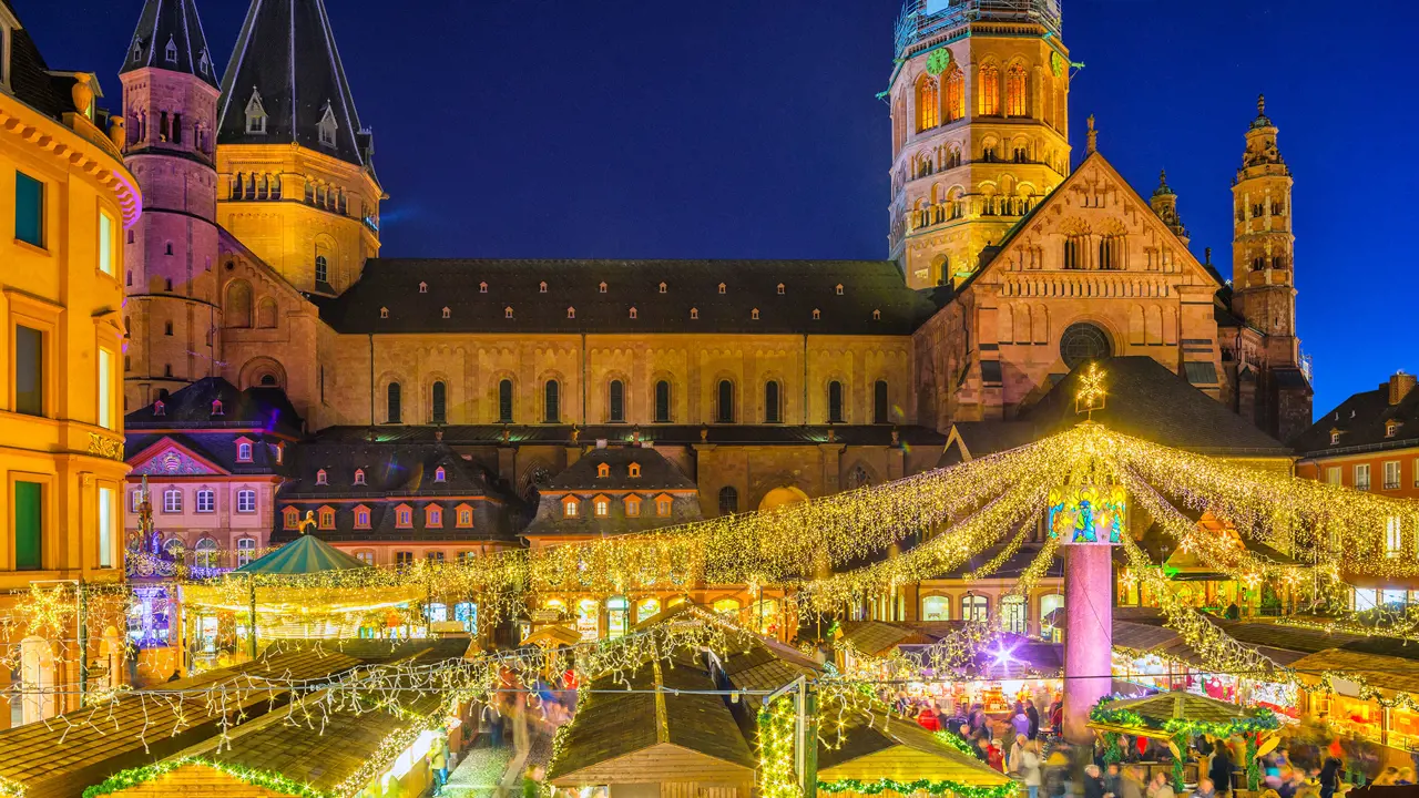 Istock 844547898 Mainz Christmas Market Edit 2000X1200