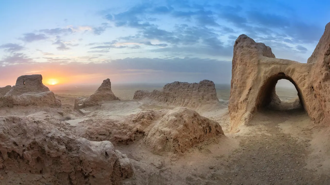 Kyzylkum Desert, Uzbekistan