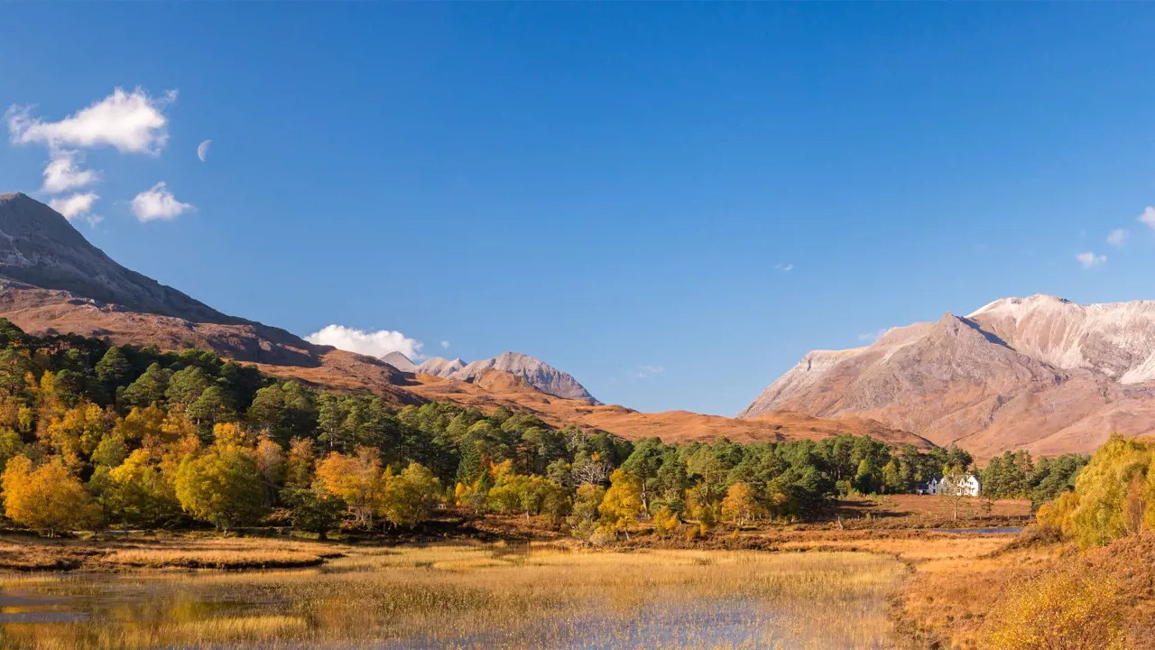 Loch Claire Views Of Beinn Eighe And Liathach Highlands