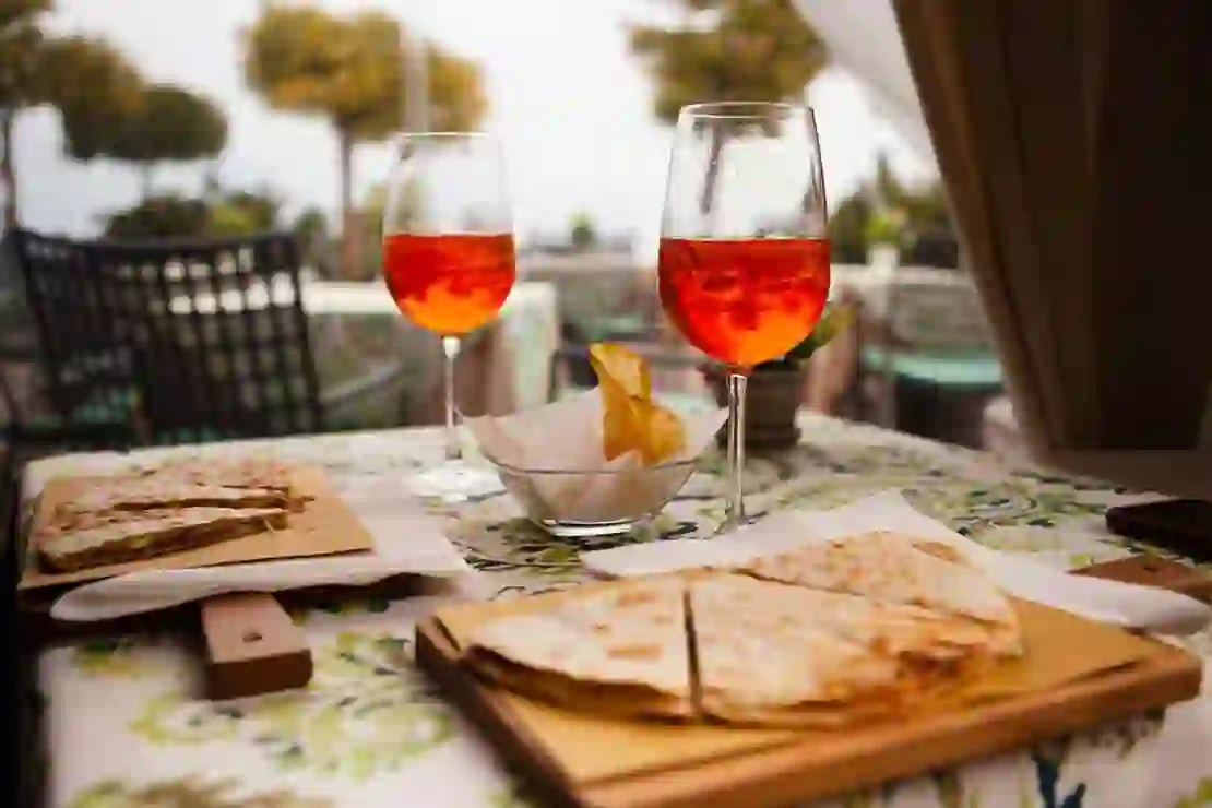 4 steps to mastering the art of Italian aperitivo