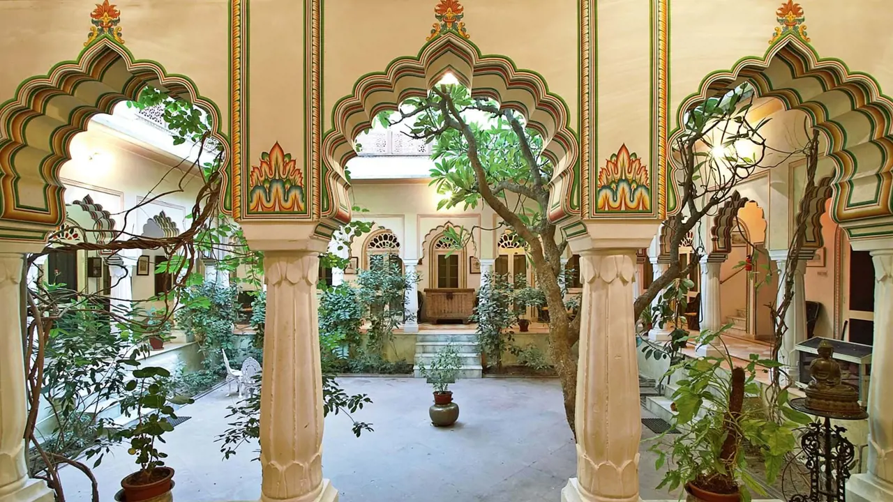 Alsisar Haveli Jaipur Courtyard