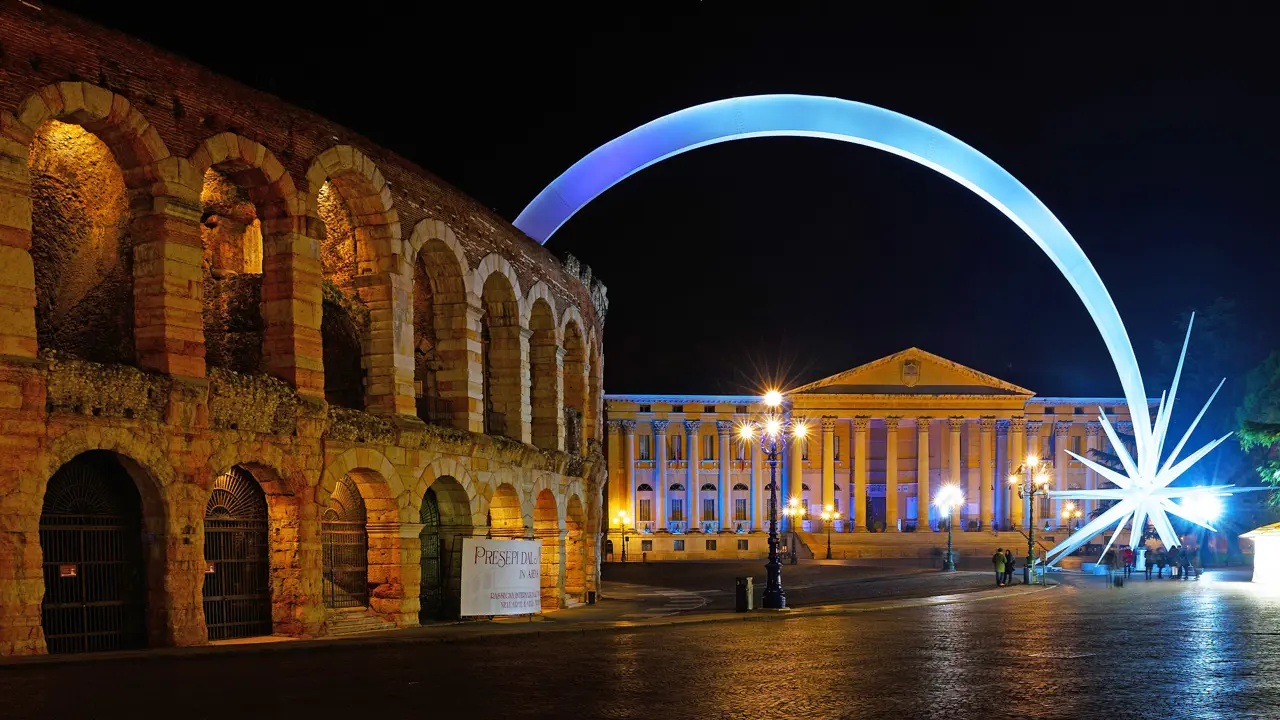 Large shooting star in a street in Verona