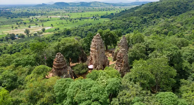 Wat ek Phnom, Cambodia, Battambang