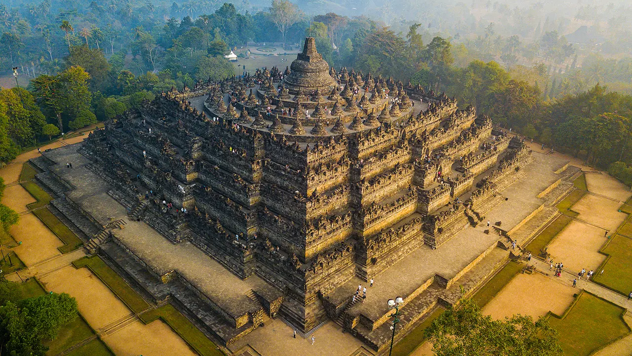 Borobudur Buddhist Temple, Yogyakarata, Indonesia