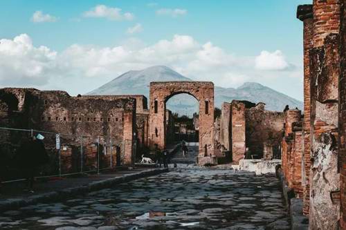 Travel back in time at Pompeii