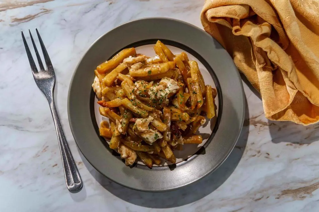 How to: delicious, cheesy Canadian poutine