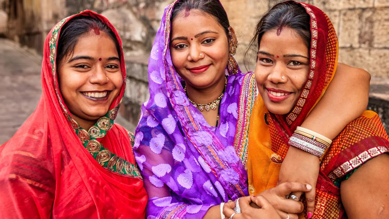 Gettyimages 543076332 Indian Women