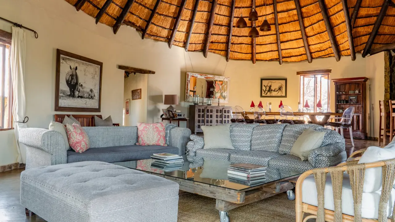 Amalinda Lodge, Matopos Lounge