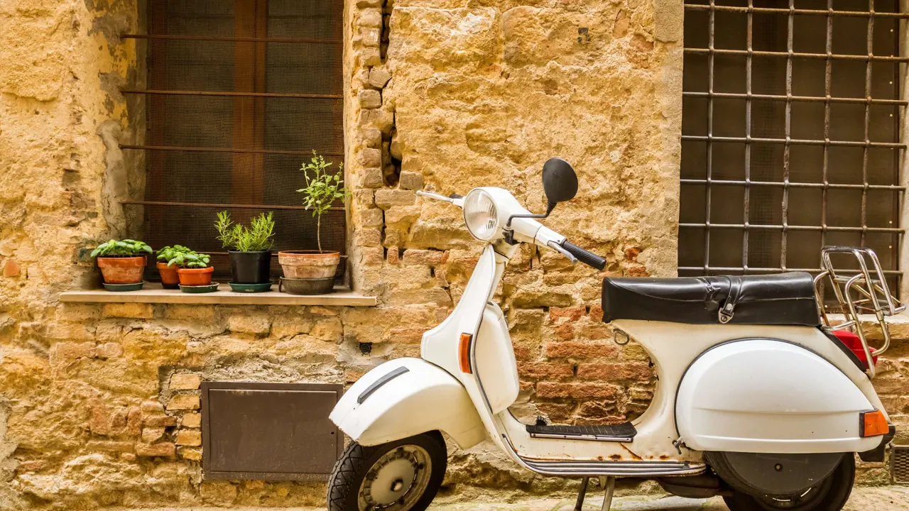 Vespa Scooter, Italy